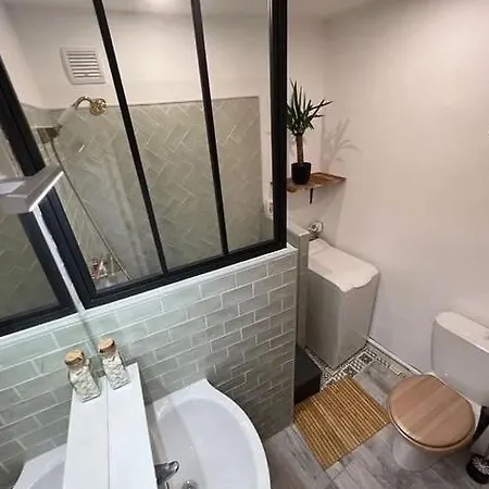 Apartamento Beautiful 2 Bedroom Perpiñán